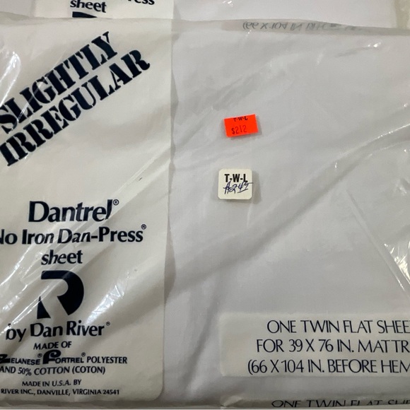 Vintage Lot of 2 NOS Dan River Slightly Irregular Twin Flat Sheets White No Iron - Picture 2 of 10
